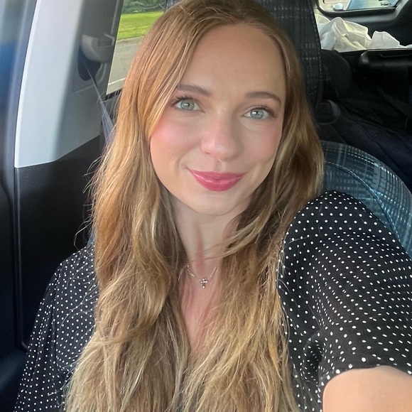 Meet your Posher, Shelby - Picture 1 of 1